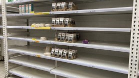 Kremlinul le spune oamenilor să nu se mai îngrămădească la magazine, în timp ce prețurile alimentelor de bază cresc accelerat